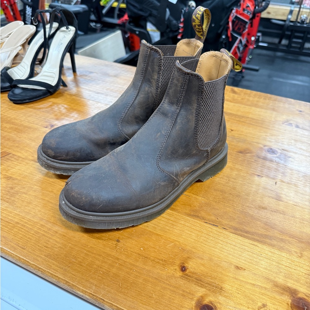 DR MARTEN Brown Leather Chelsea Boots